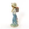Image 3 : Flower Harvest 1001286 - Lladro Porcelain Figurine