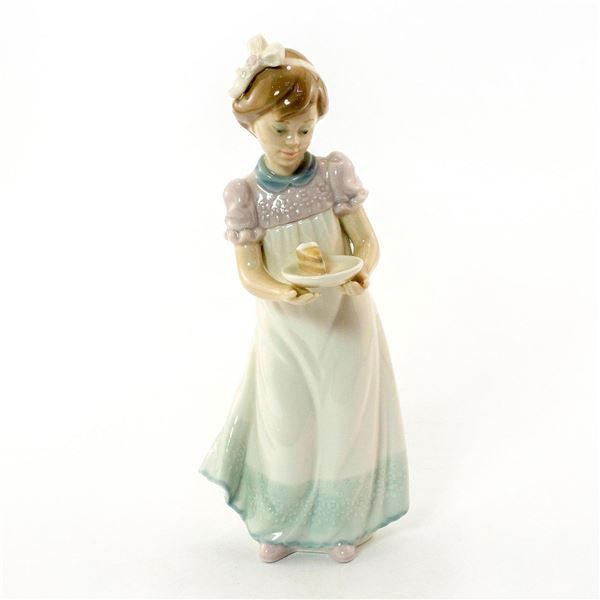 Happy Birthday 1005429 - Lladro Porcelain Figurine