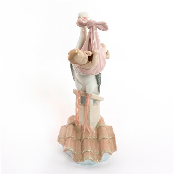 New Arrival 1006382 - Lladro Porcelain Figurine