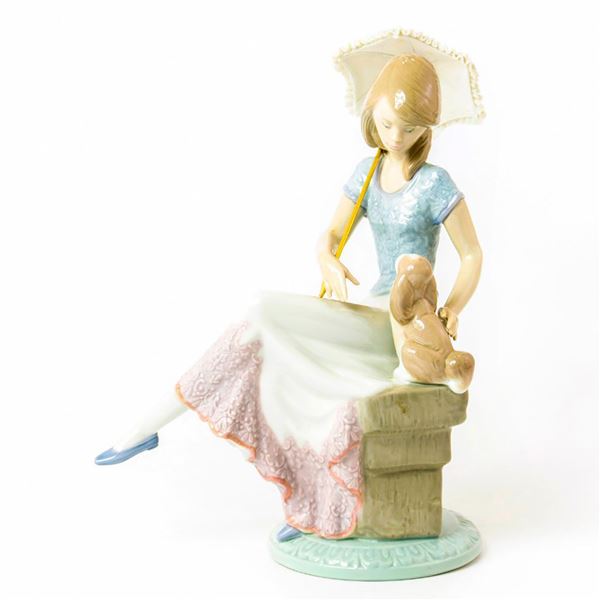 Picture Perfect 1007612 - Lladro Porcelain Figurine