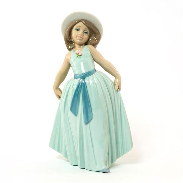 Rose 1006275 - Lladro Porcelain Figurine