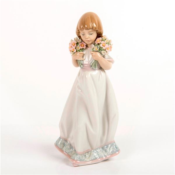 Spring Bouquets 1007603 - Lladro Porcelain Figurine