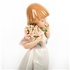 Image 2 : Spring Bouquets 1007603 - Lladro Porcelain Figurine