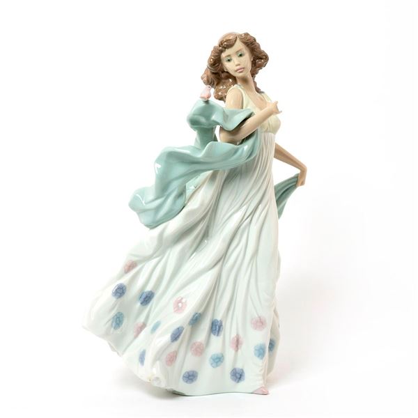Summer Serenade 1006193 - Lladro Porcelain Figurine