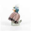 Image 2 : Spring is Here 01005223 - Lladro Porcelain Figurine