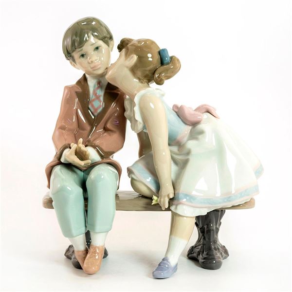 Ten & Growing 1007635 - Lladro Porcelain Figurine