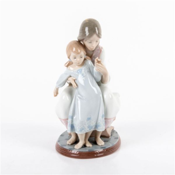 Tenderness 1001527 - Lladro Porcelain Figurine