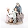 Image 1 : The Loving Family 1005848 - Lladro Porcelain Figurine