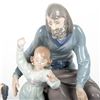 Image 2 : The Loving Family 1005848 - Lladro Porcelain Figurine