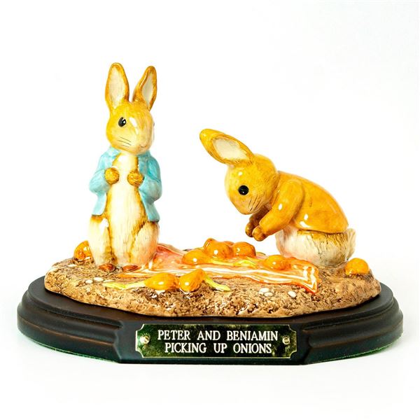 Peter and Benjamin Picking Up Onions (Tableau) - Beatrix Potter Figurine