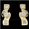 Image 2 : 14k Yellow Gold 1.70 ctw VS1 Round & Baguette Cut Diamond Bypass Omega Earrings