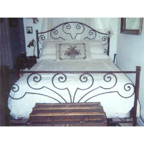 Sundance Wrought Iron Queen Size Bed Frame 1921358
