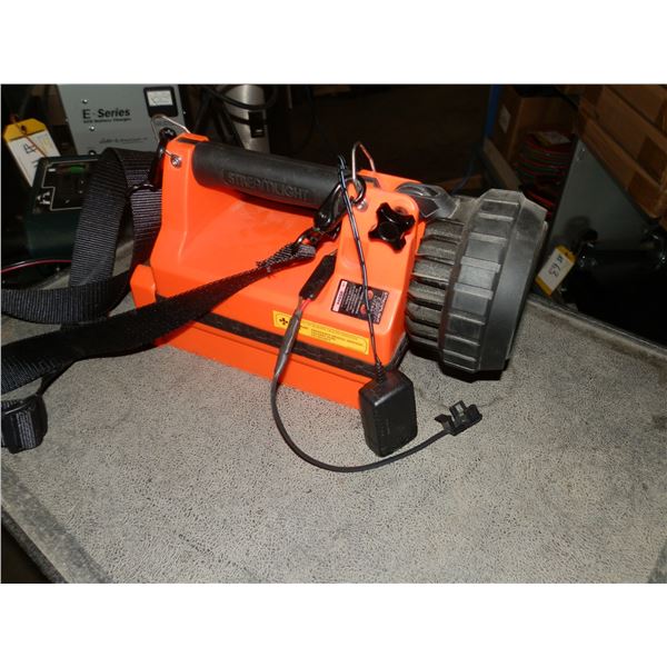 Heavy Duty Flashlight