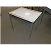 Image 1 : 6 School Desks