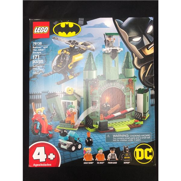 Lego 76138 DC Super Heroes Batman and The Joker Escape