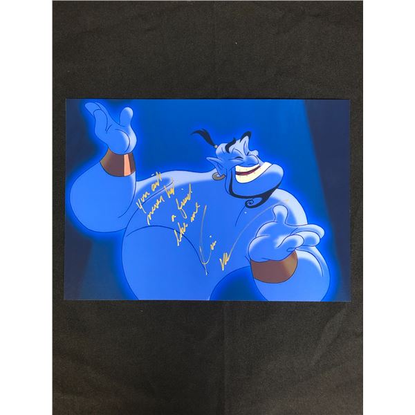 ROBIN WILLIAMS SIGNED 8X10 ALADDIN PHOTO (REAL AUTHENTIC COA)