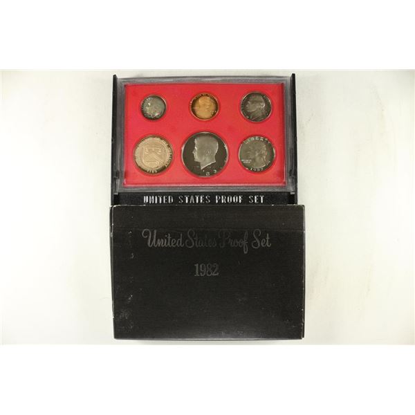 1982 US PROOF SET (WITH BOX)
