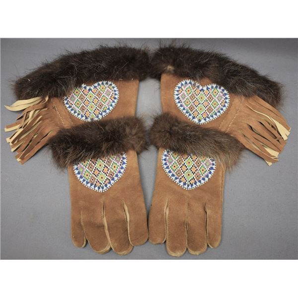 CREE INDIAN GAUNTLETS