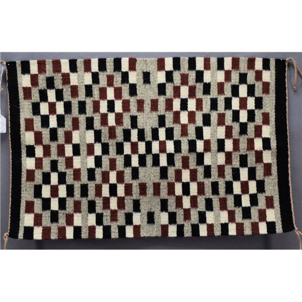 NAVAJO INDIAN TEXTILE