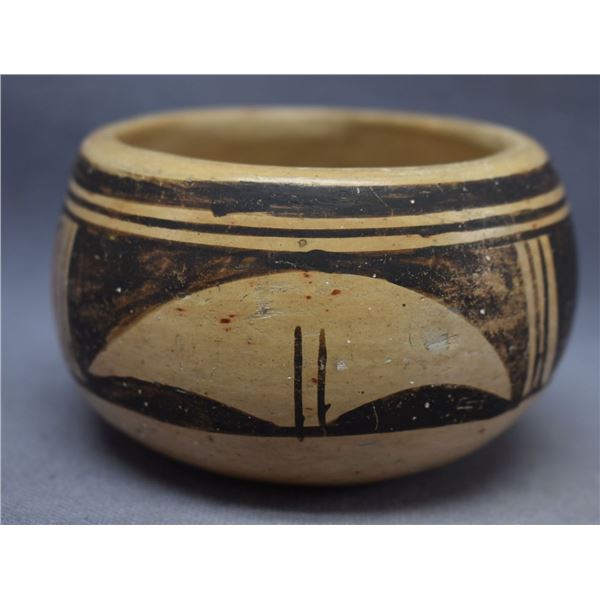 HOPI INDIAN POTTERY BOWL
