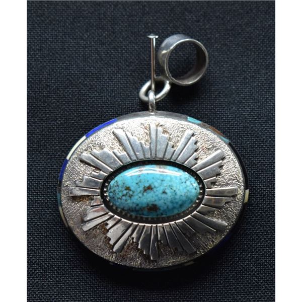 NAVAJO INDIAN PENDANT (GIBSON NEZ)