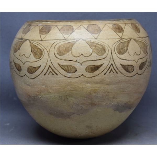 PAPAGO INDIAN POTTERY JAR
