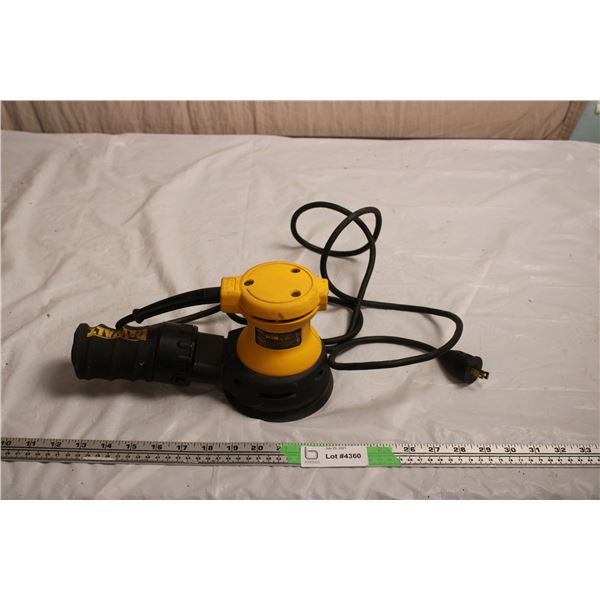 DeWalt Orbital Palm Sander (working)