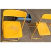Image 2 : Vintage Seed spreader + 2 yellow folding chairs (plastic seats)