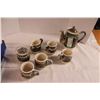 Image 4 : Vintage 1960's Made in Canada Pottery Tea Set