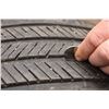Image 5 : Pair of Eagle Touring Tire 285-45R 22" 114H