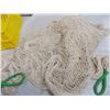 Image 2 : Large Net and Plastic Crate