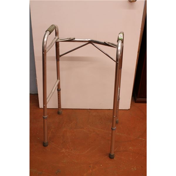 Lightframe Folding + Adjustable Height Walker