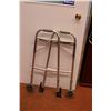 Image 3 : Lightframe Wheeled Walker - Folding + Adjustable Height (sunrise medical)
