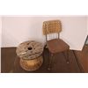 Image 1 : Kitchen Chair and Wooden Wire Roller