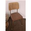 Image 3 : Kitchen Chair and Wooden Wire Roller