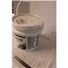 Image 4 : 13.5 Litre Pail of Drywall Compound Redi-Filler Unopened