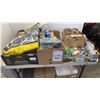 Image 1 : 3 TRAYS AND BOX OF SPEAKERS, TEAPOTS, ESTATE GOODS