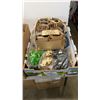 Image 2 : 3 TRAYS AND BOX OF SPEAKERS, TEAPOTS, ESTATE GOODS