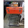 Image 1 : FORMULA 1 METAL TOOLBOX WITH TOOLS