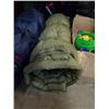 Image 2 : LOT OF BUBBLE BLOWERS, ART EASEL, BABY SCALE AND SLEEPING BAGS