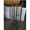 Image 3 : METAL ROLLING BAKERS SHEET COOLING RACK