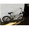 Image 1 : GREY DX AXION BIKE