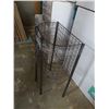 Image 2 : WIRE STANDING BIN