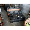 Image 1 : LOT OF PLASTIC STACKING PALLETS AND PLASTIC PALLET