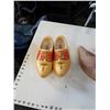 Image 2 : MADE IN HOLLAND WOODEN CLOGS, WOOD DUCK AND CHICKEN PLANTER