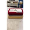 Image 1 : 2 TINS OF JEWELLERY