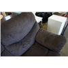 Image 3 : BROWN UPHOLSTERED ELECTRIC DOUBLE RECLINER