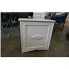 Image 2 : WHITE WOOD HAMPER AND COAT HANGER