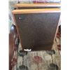 Image 2 : PAIR OF VINTAGE CRITERION W4 WALL MOUNT SPEAKERS
