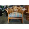 Image 8 : 3 PIECE SOLID TEAK WOOD TUB STYLE CHAIRS AND ROUND TABLE